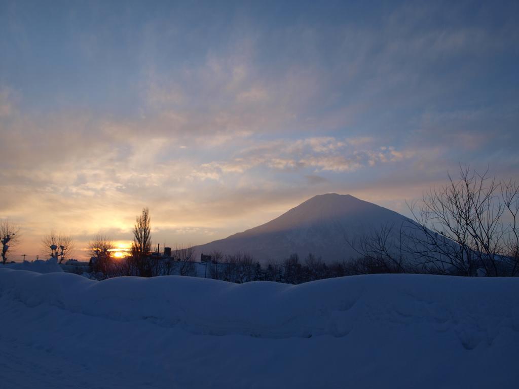 Niseko Tabi-Tsumugi Backpackers Hostel Kutchan Exterior photo
